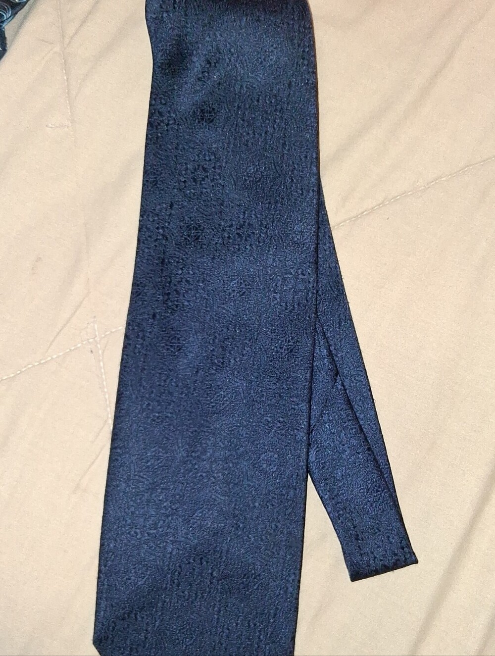 Men's Navy Blue Paisley Dress Tie - Classic Formal Accessory